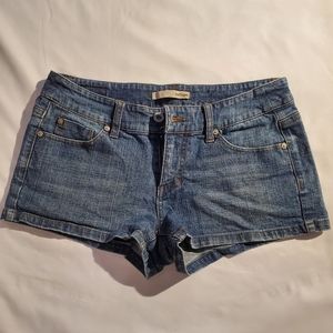 Refuge size 7 blue jean denim shorts